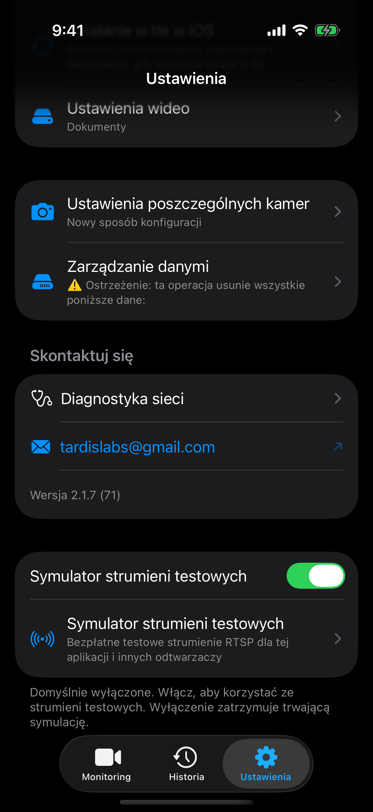 Włącz bezpłatny Symulator strumieni testowych w Ustawieniach.